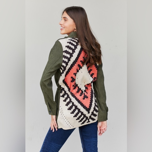 Geometric Drawstring Waist Shacket with Pockets - Picture 5 of 9